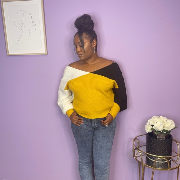 NEW Color Block Sweater - Picture 2 of 3